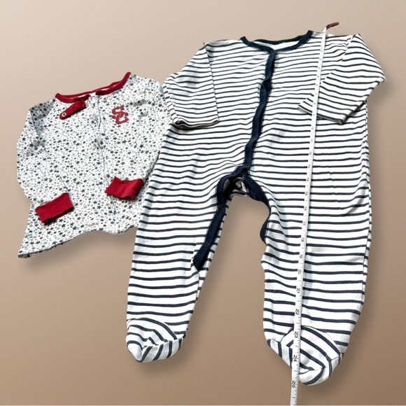 ⭐️ 5 for $25 A Set of 2 Baby Outfits - Striped Onesie & SC Top with Stars - Picture 4 of 6